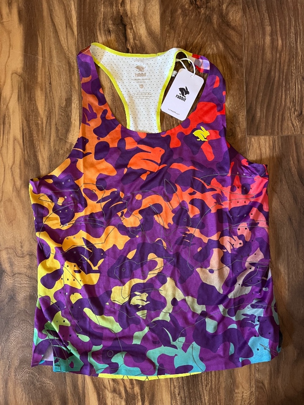 NWT Rabbit Low Light Go Time Itahara Charisma Camo Running Tank, Size M